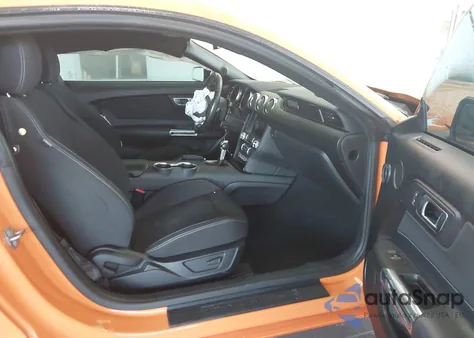 2021 Ford Mustang Ecoboost Fastback z USA, uszkodzony, nr VIN 1FA6P8TH5M5110420